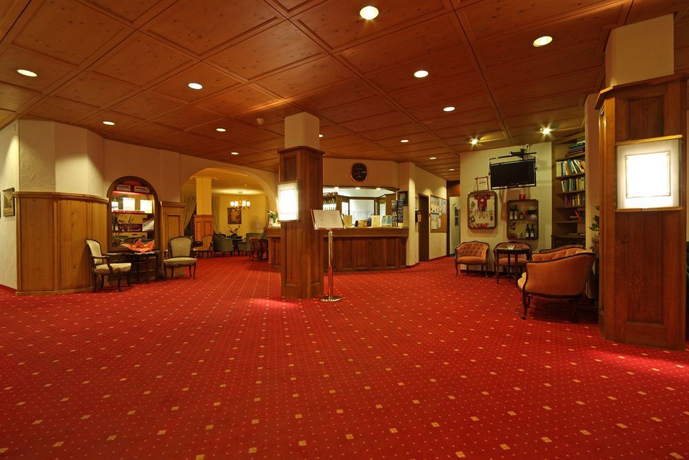 Central Sporthotel Davos Hotel 4*