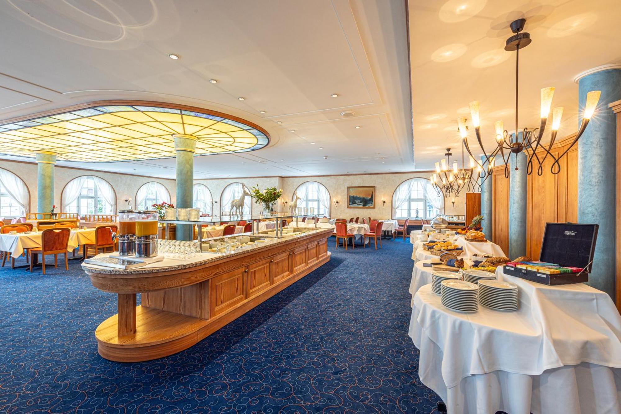 Central Sporthotel Davos Hotel 4*